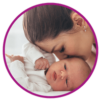 Mamá tranquila porque usó el parche CicatriPATCH al finalizar su cesárea